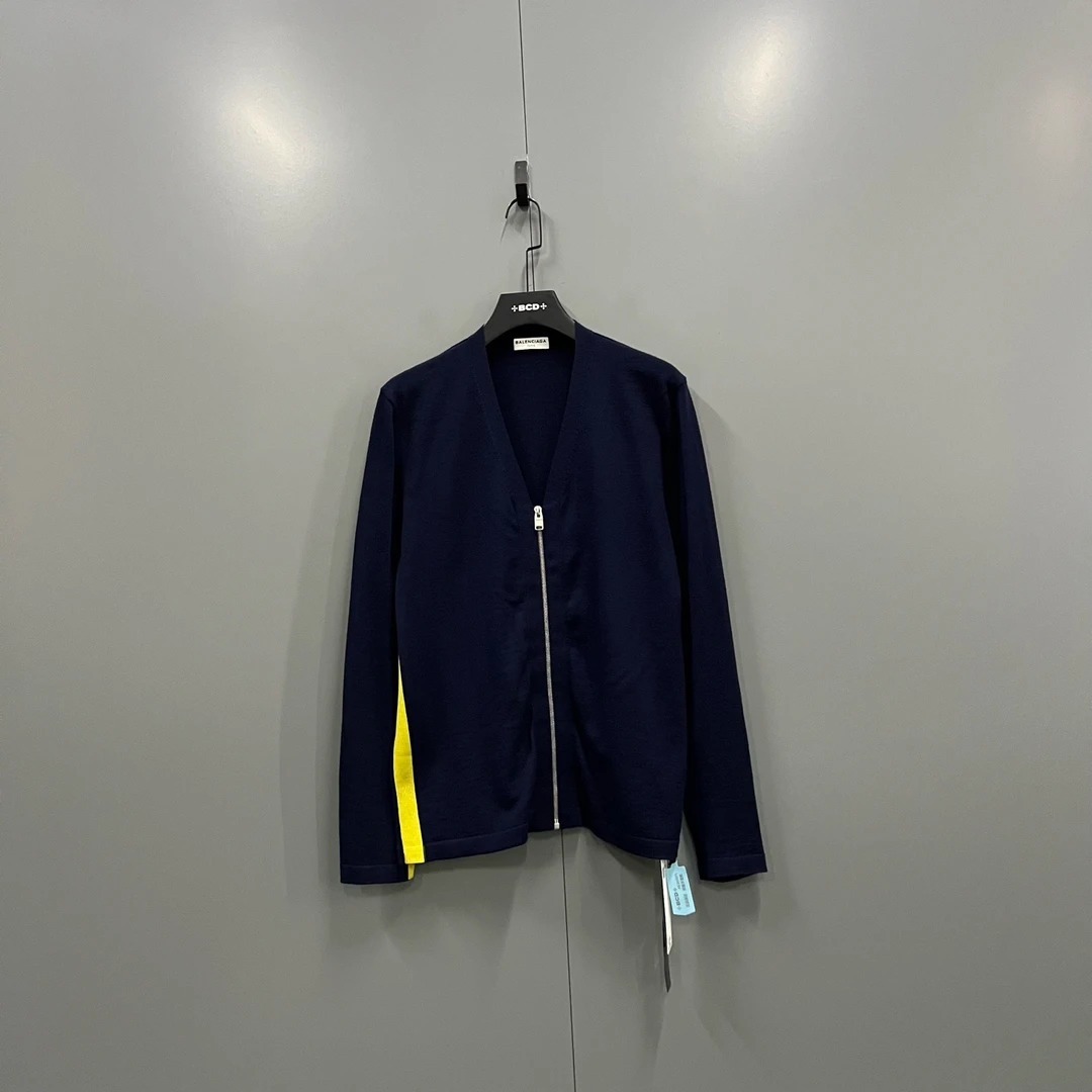 95新 Balenciaga/巴黎世家 zz5  藏青色V领拉链开衫 M码/207071
