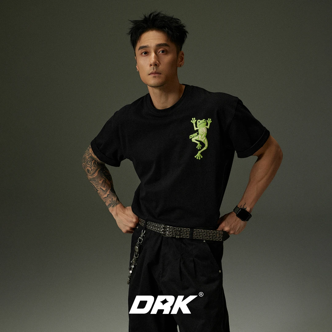 DRK【攀岩青蛙】刺绣短袖新款凉感舒适透气胸口印花纯棉卡通T恤