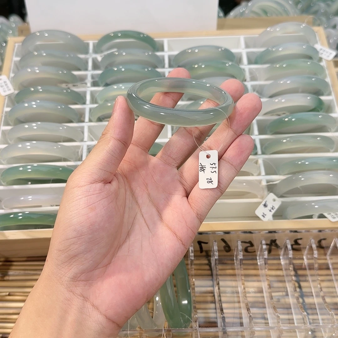 手镯玛瑙/玉髓未镶嵌圈口57.5