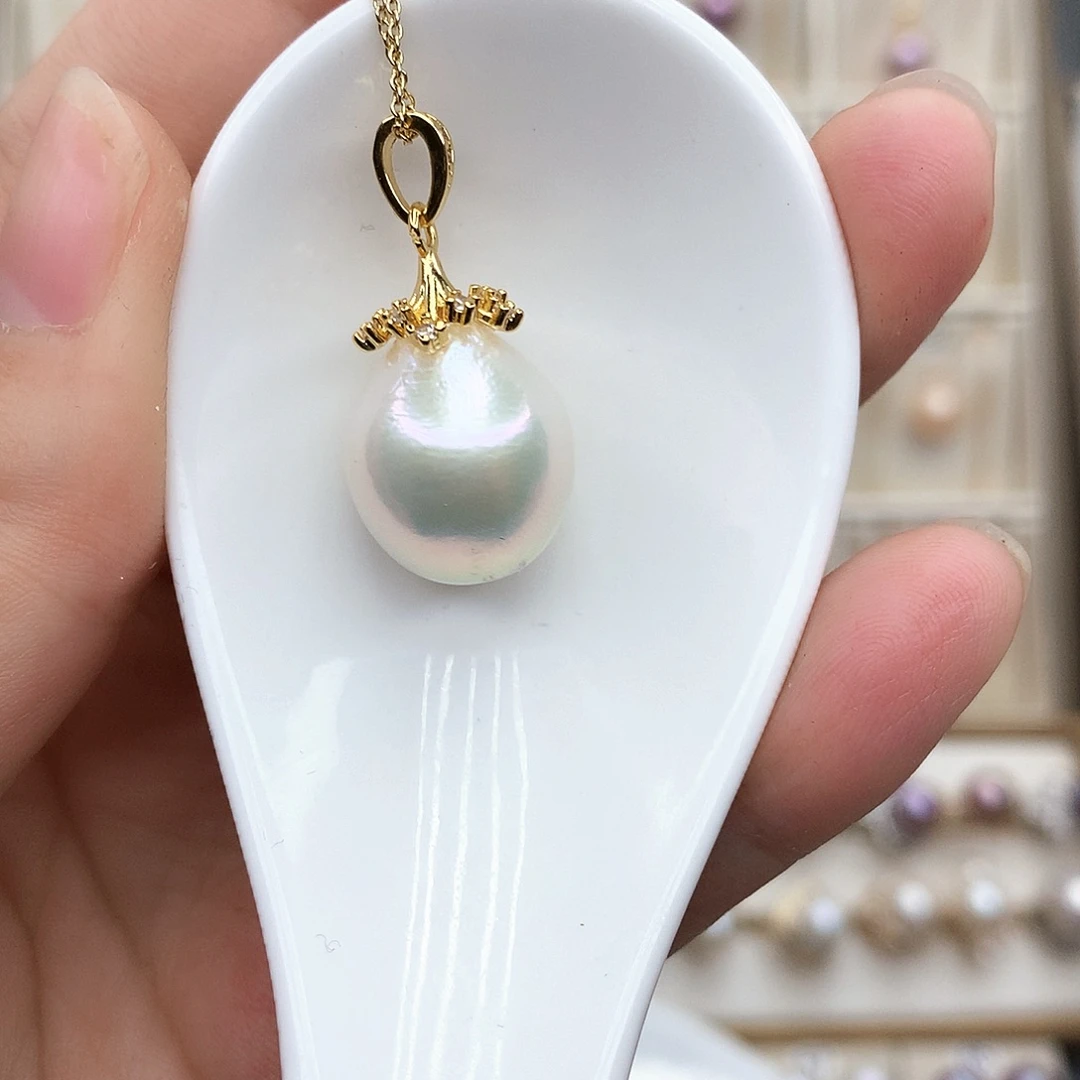 淡水珍珠颈饰合金