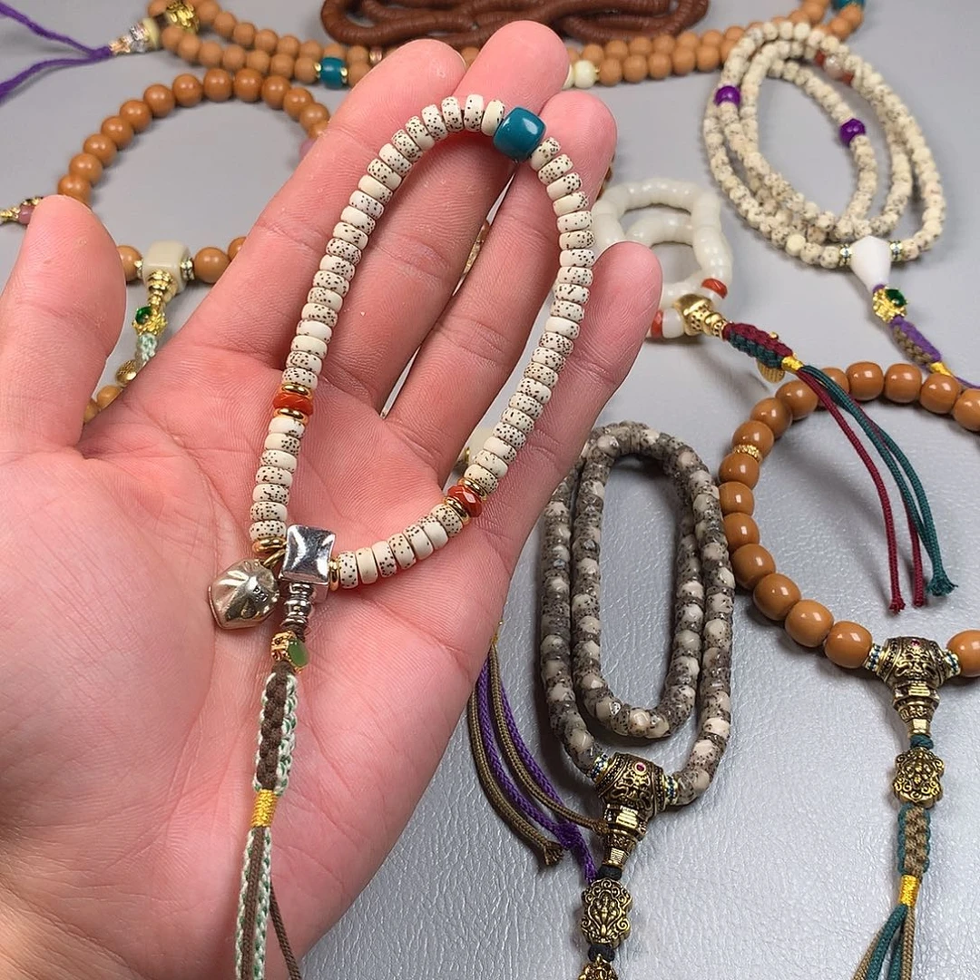 星月菩提吊坠。。。。。。。。。。。