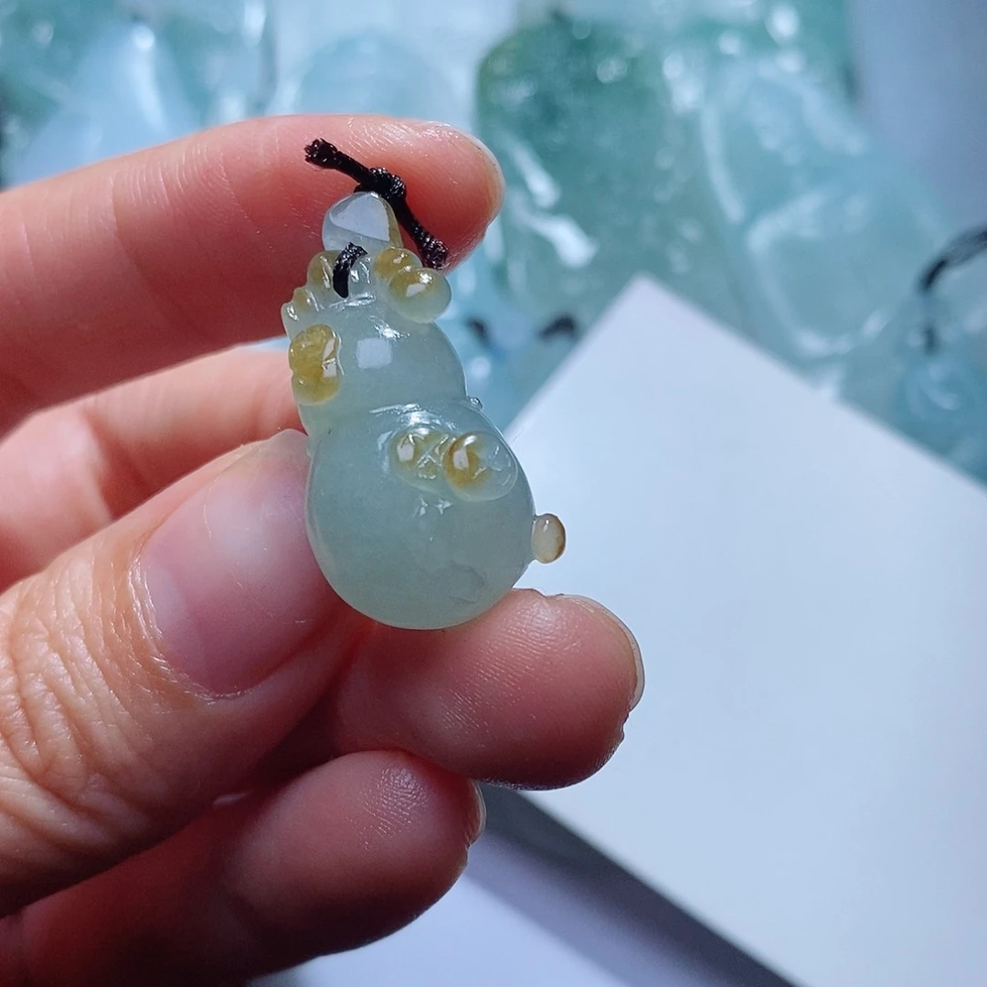 定制翡翠未镶嵌毛货付款后确认抛光