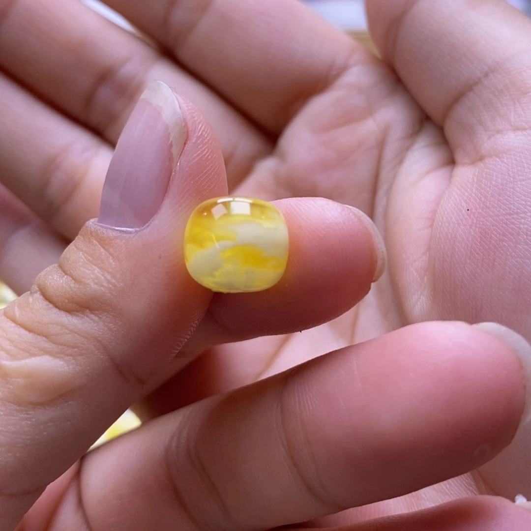 琥珀未镶嵌珠宝奇石10.7