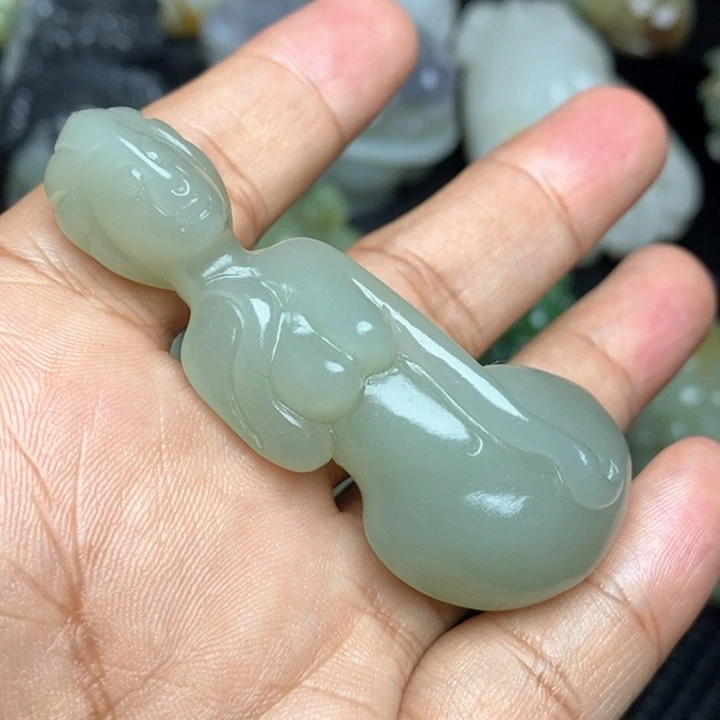 颈饰未镶嵌和田玉