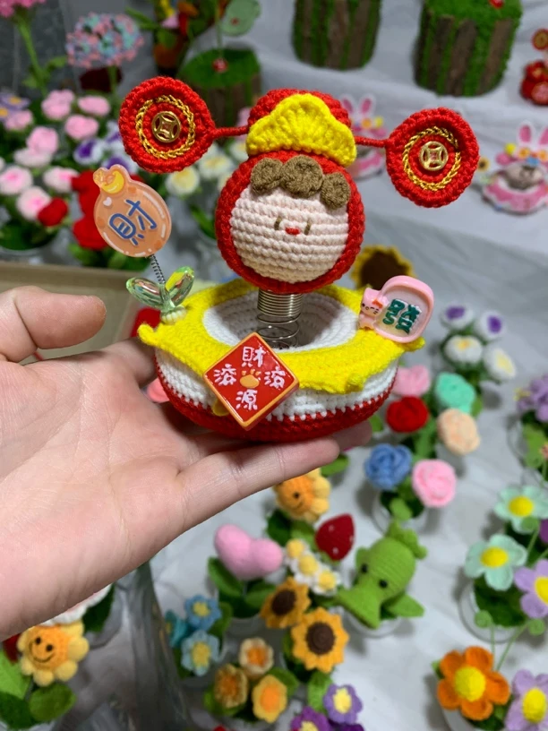 车载摇摇乐【成品】醒狮兔、财神团子、向日葵娃娃车载毛线手工diy