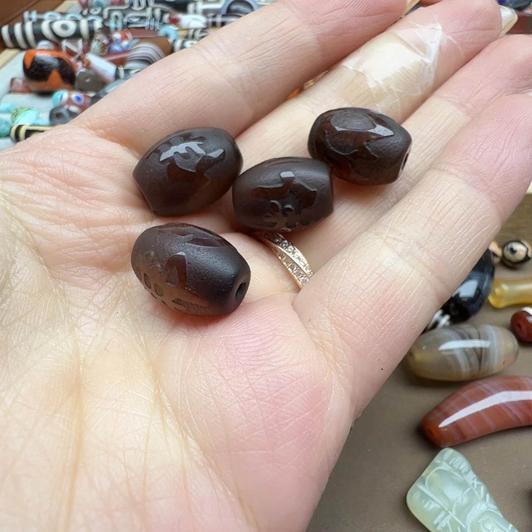 玛瑙/玉髓未镶嵌珠宝半成品