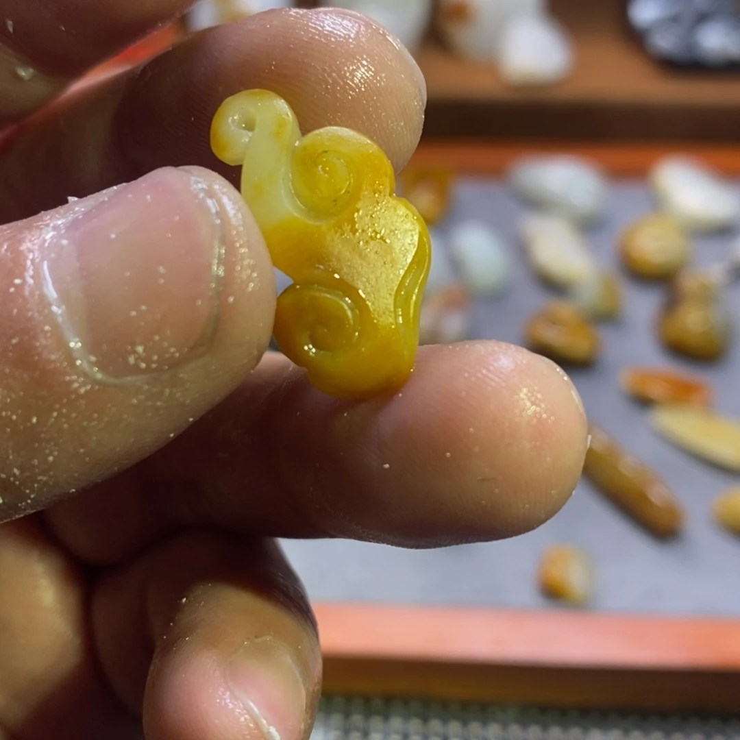 和田玉颈饰未镶嵌执***夏