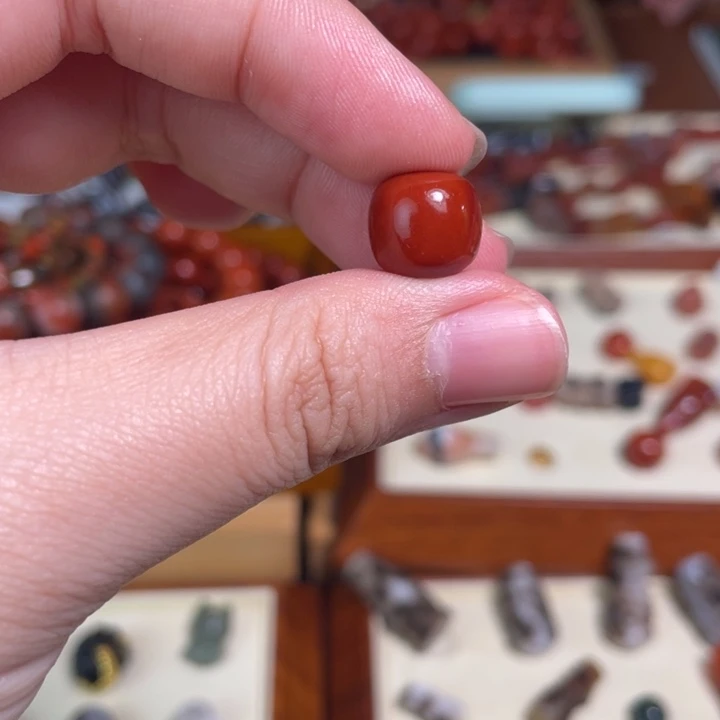 南红玛瑙未镶嵌颈饰7