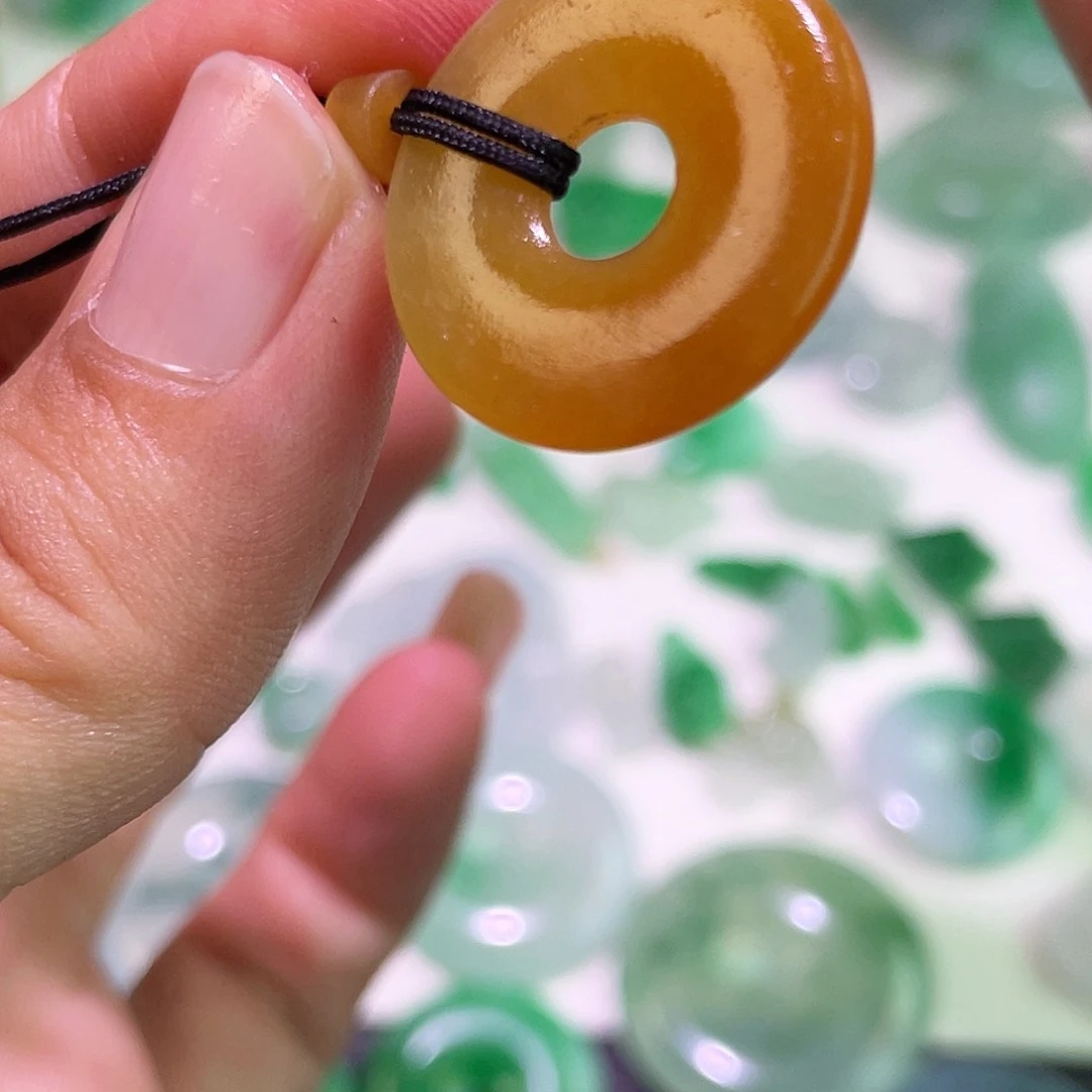 定制翡翠未镶嵌甜甜圈