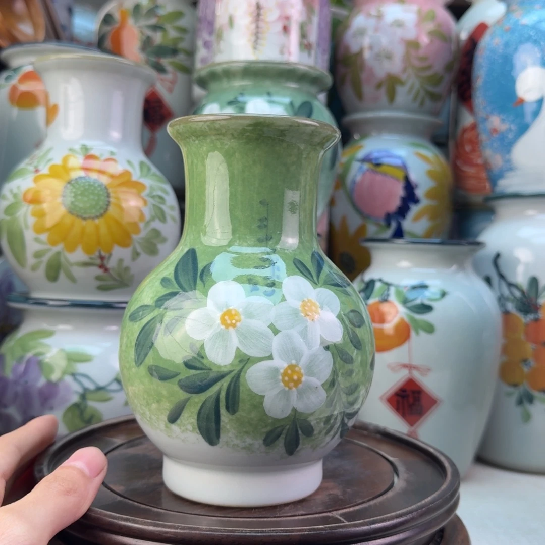 景德镇纯手绘陶瓷花瓶