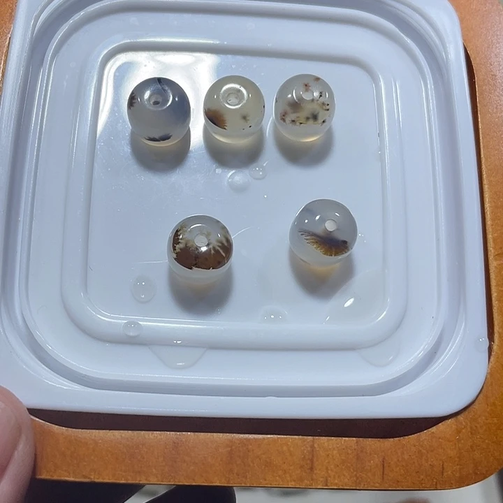合金颈饰玛瑙/玉髓
