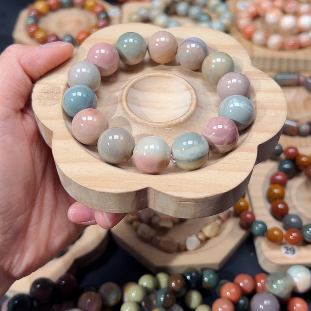 草****石英质玉未镶嵌手链109