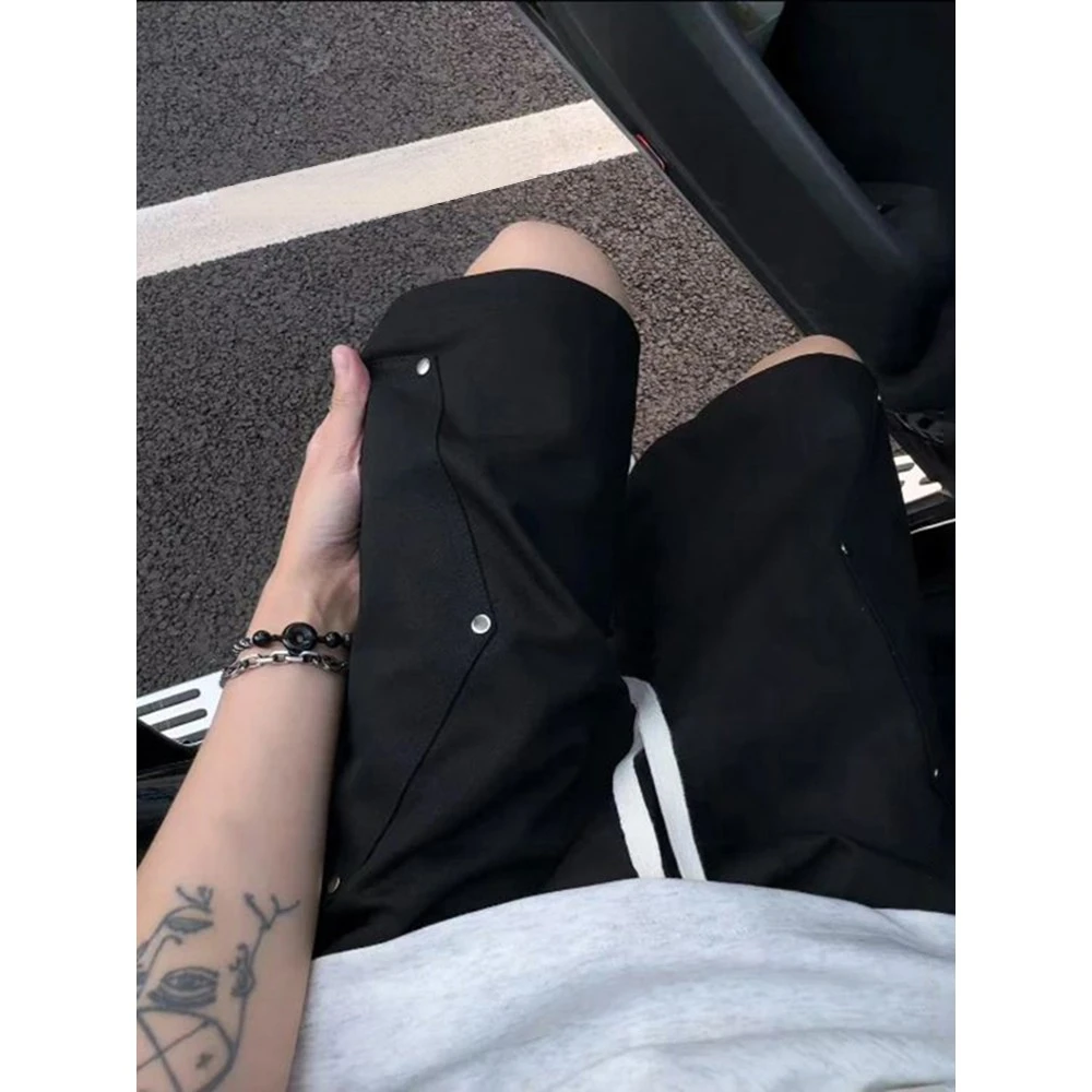 黑色工装短裤男款夏季薄款外穿美式伐木柳钉裤子休闲运动五分中裤