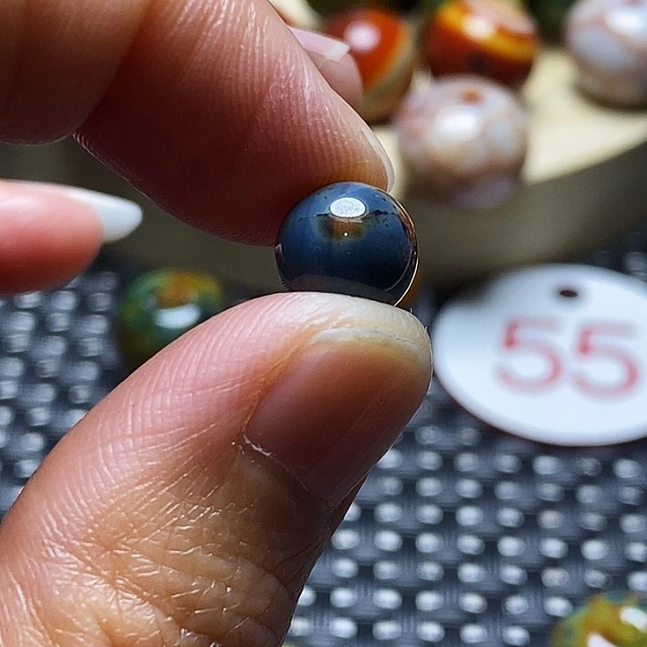 万***成玛瑙/玉髓未镶嵌颈饰