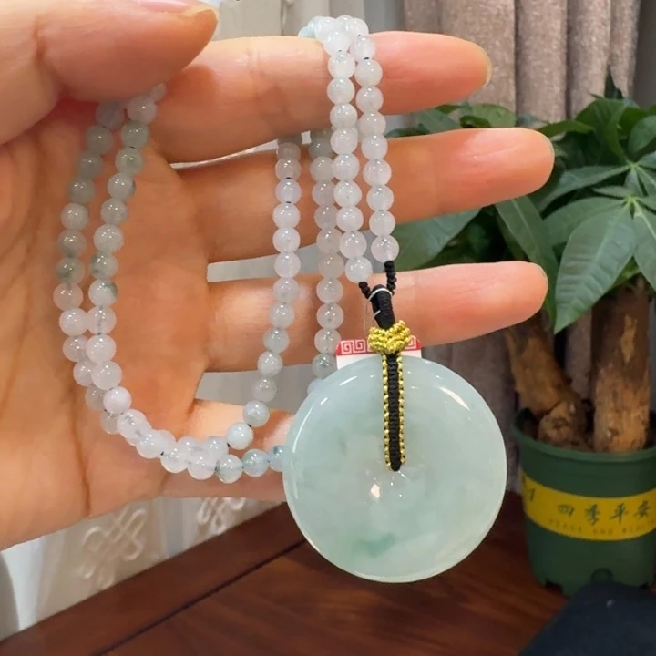 翡翠未镶嵌颈饰平安扣