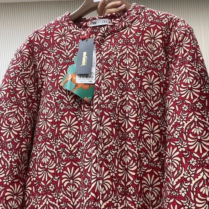 100驼绒110-140红色太阳花