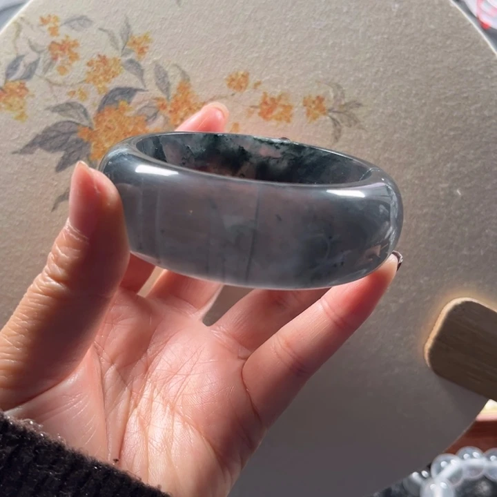 石英质玉未镶嵌手镯54-55宽胎乌鸡福利不退不换