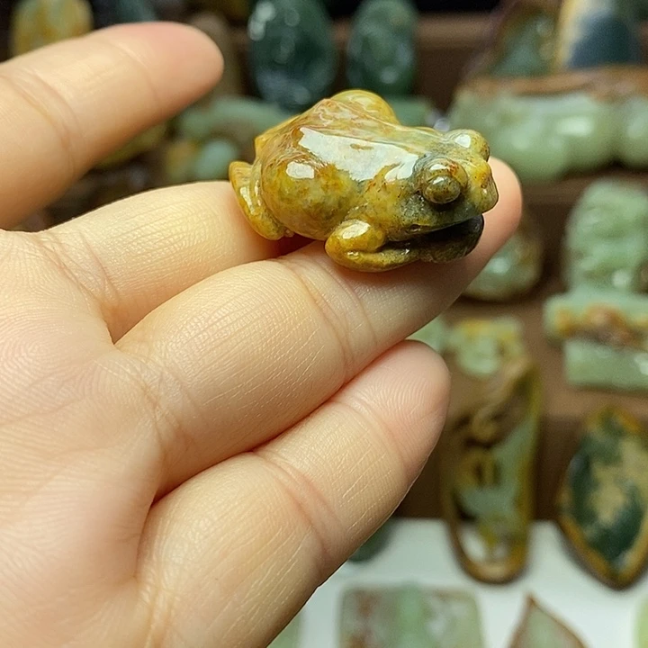 岫岩河磨玉（透闪石质玉）未镶嵌颈饰