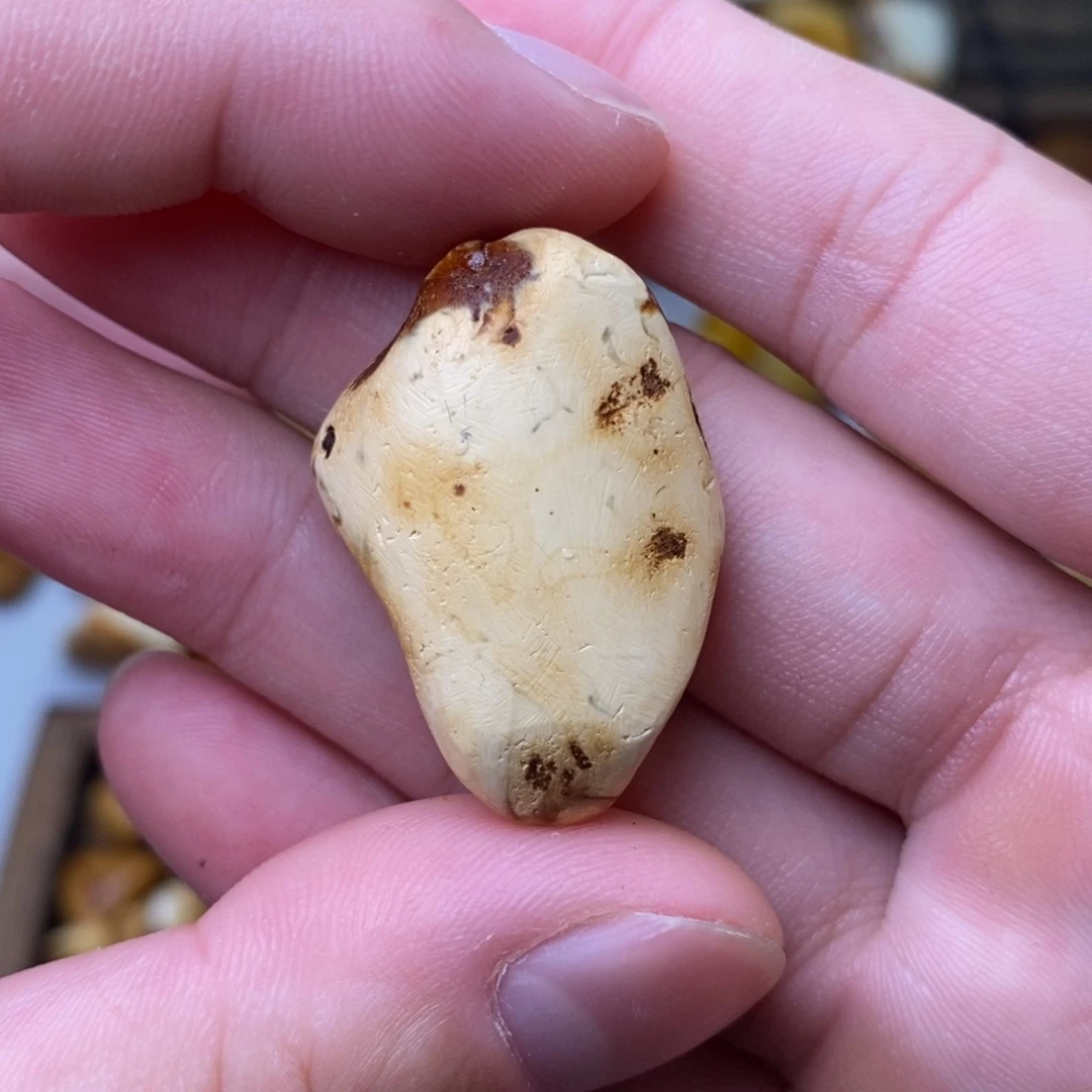 定制琥珀天然蜜蜡