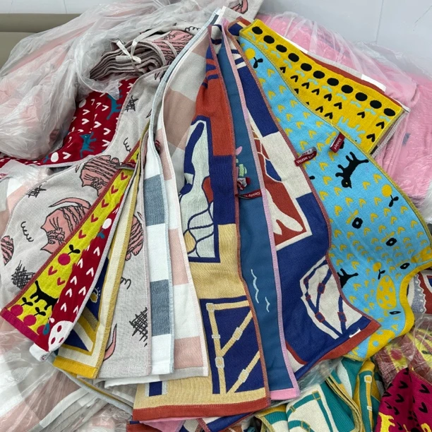 22 34*74cm棉四层纱布柔软汗巾洗面巾强力吸水（拍一发三）