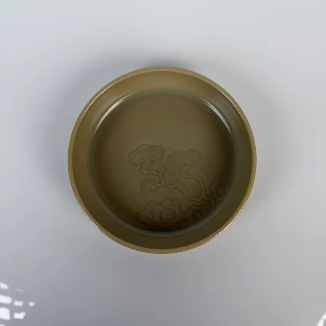 南山云泊 越窑灵芝纹盘