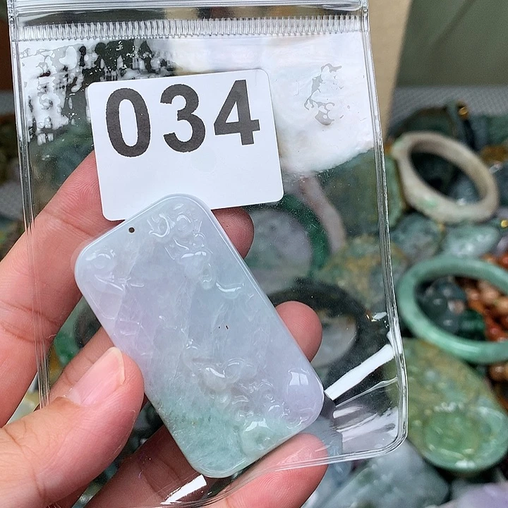 翡翠未镶嵌颈饰•*•翡翠