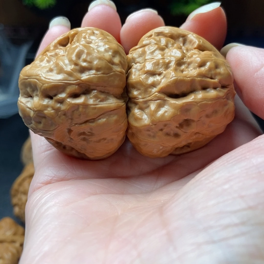 文玩核桃把件蛤蟆头40