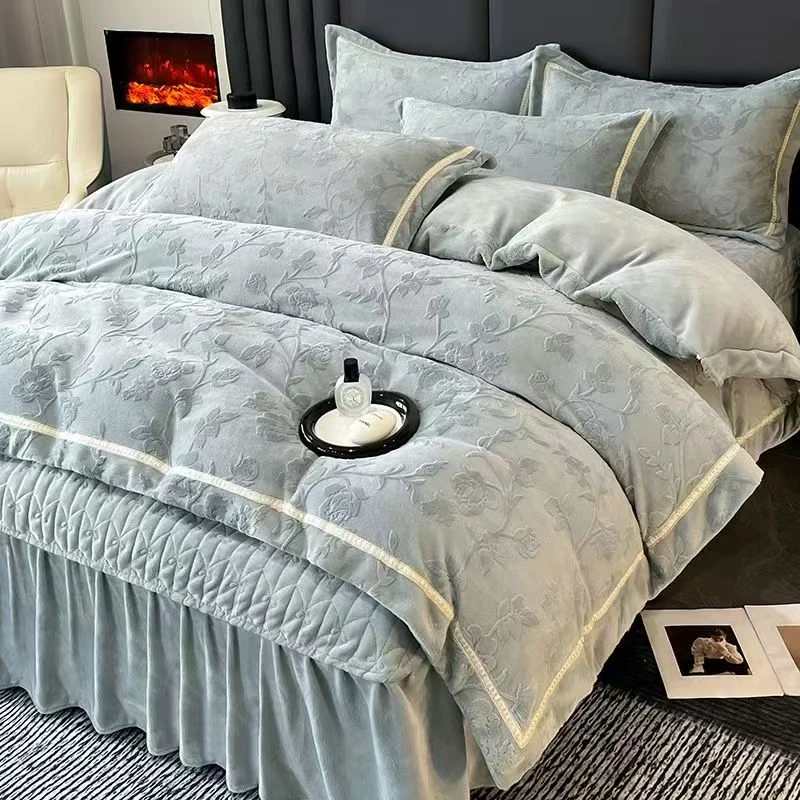 轻奢纯色雕花牛奶绒四件套夹棉床盖款防滑冬季保暖加绒双面绒被罩