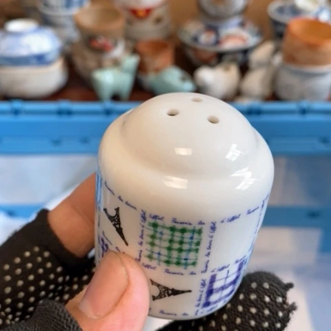 瓷片哈哈哈哈哈哈哈13