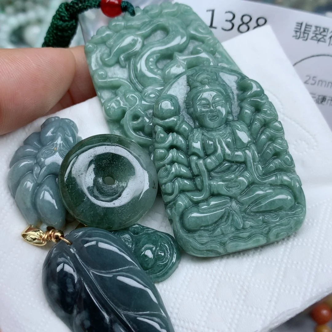 颈饰未镶嵌翡翠翡翠
