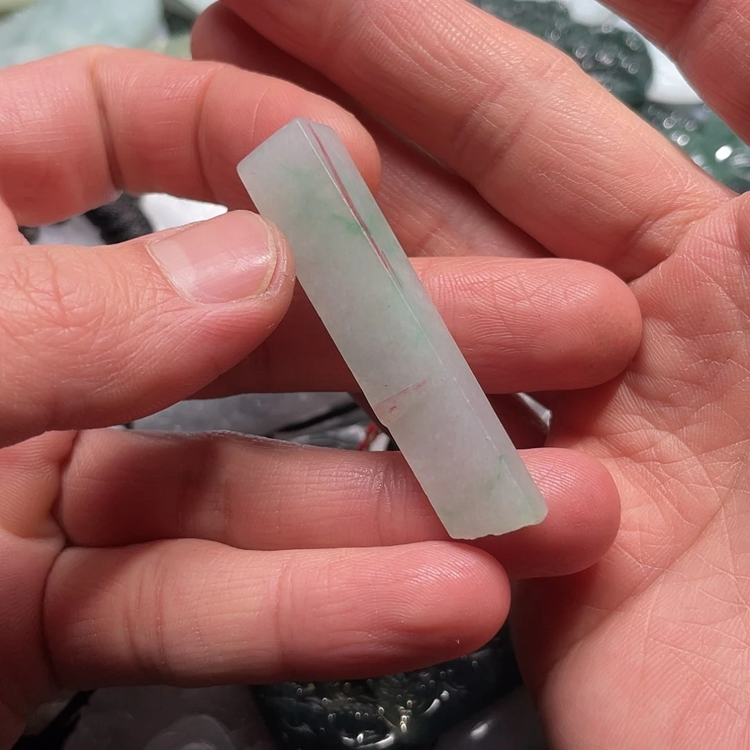 翡翠颈饰未镶嵌幸*翡翠