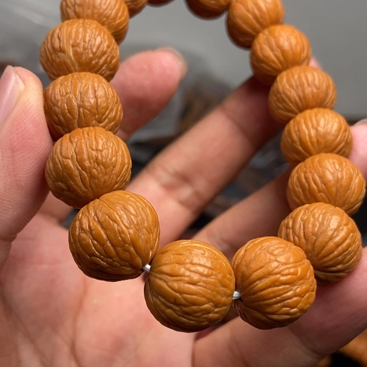 猴头核桃吊坠文玩手串