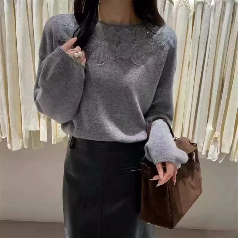 【领口花蕊】2025新款长袖蕾丝网红针织时尚百搭圆领套头女士宽松