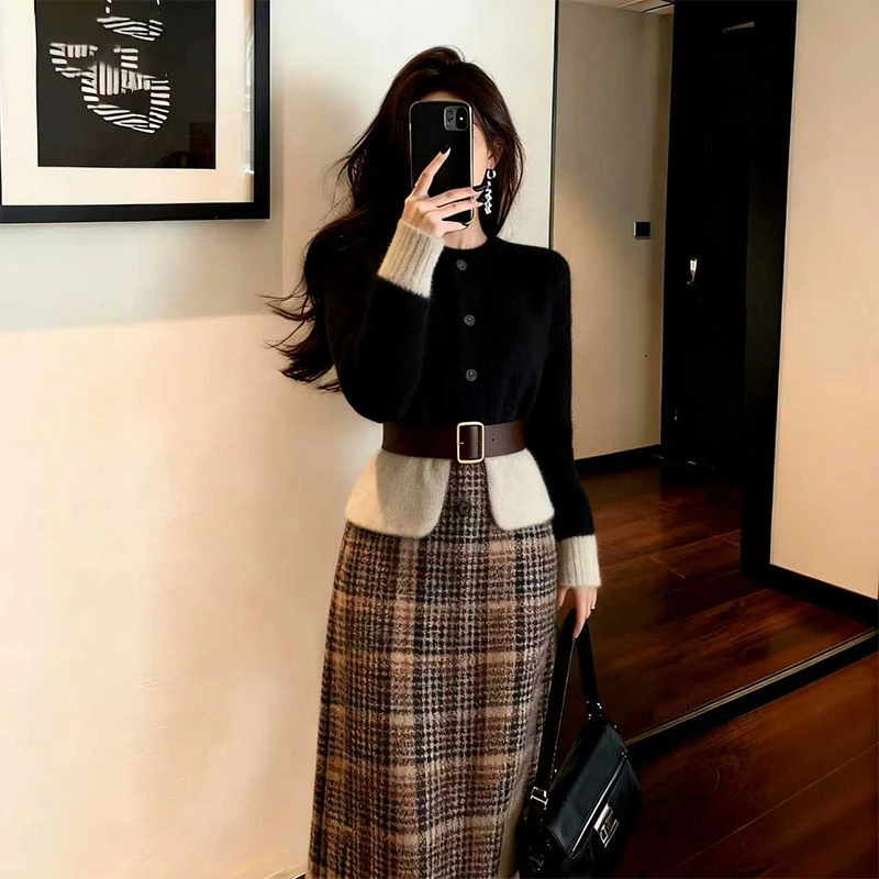 2026新款复古学院风格纹假两件套装女秋冬显瘦针织开衫半身裙套装