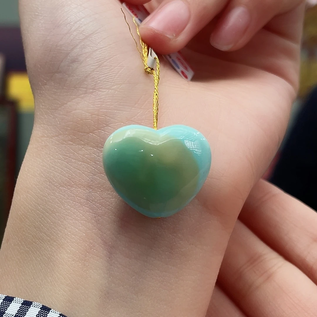 绿松石颈饰未镶嵌