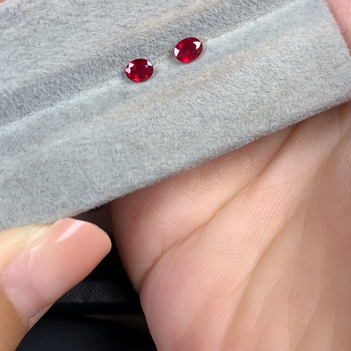 裸石未镶嵌红宝石鸽血红红宝石一对
