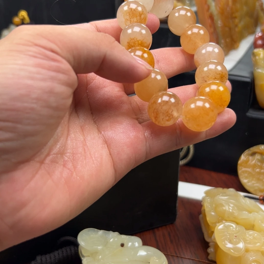 未镶嵌石英质玉（黄龙玉）黄龙玉