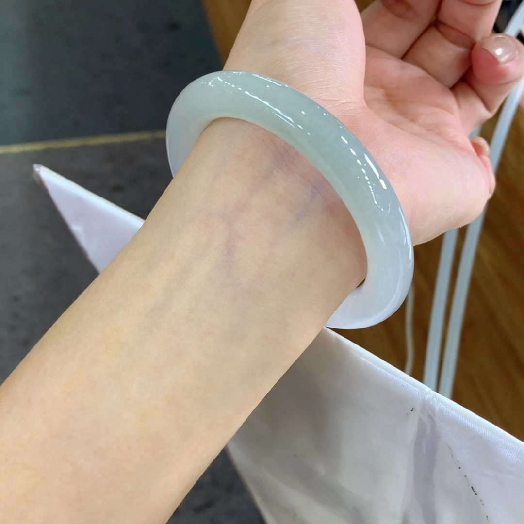 翡翠未镶嵌手镯天然Ａ货翡翠55/56