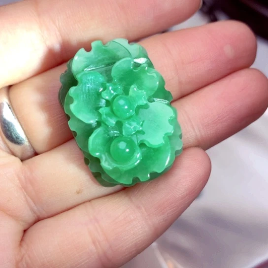 翡翠吊坠(不含链)未镶嵌