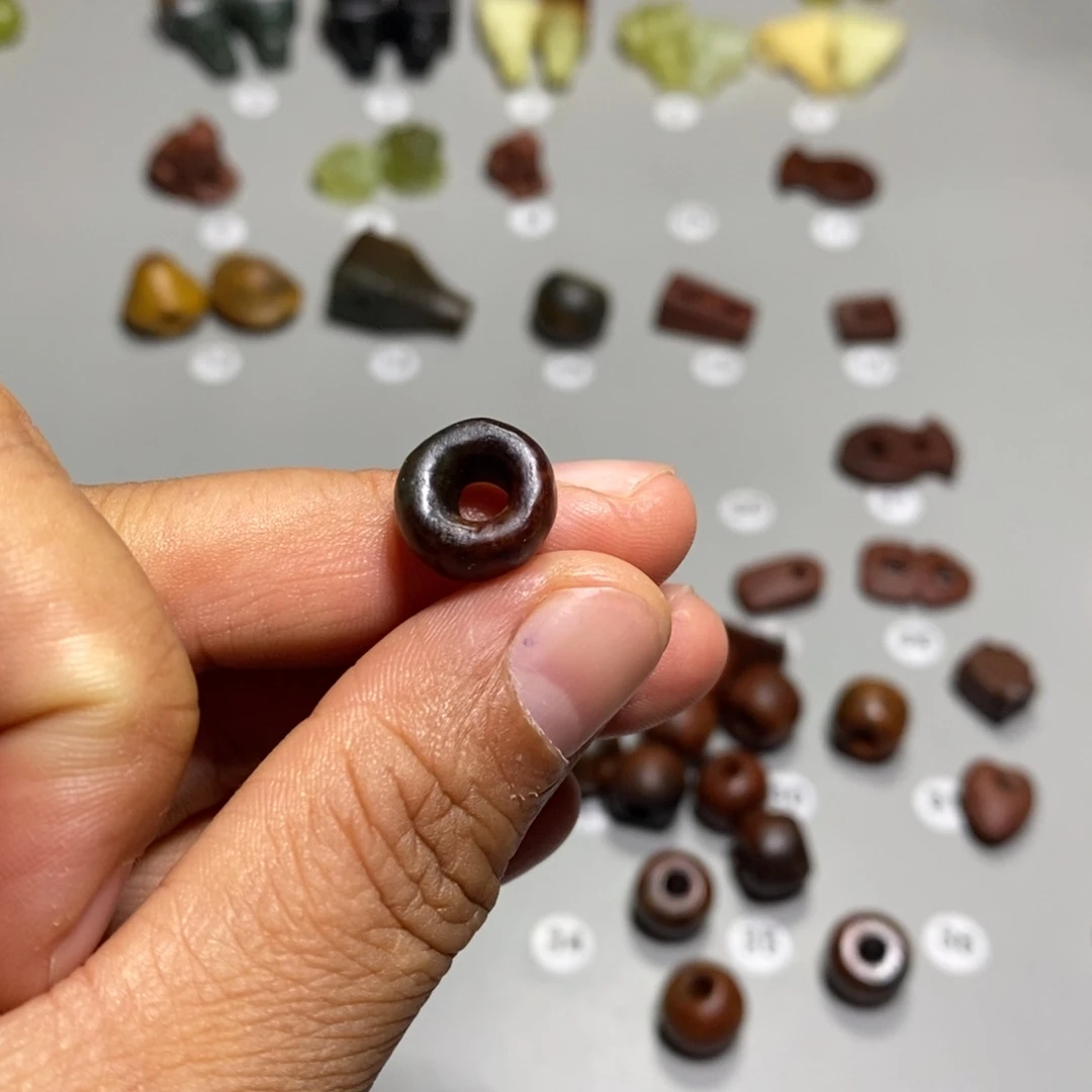 岫岩河磨玉（透闪石质玉）未镶嵌颈饰K***?