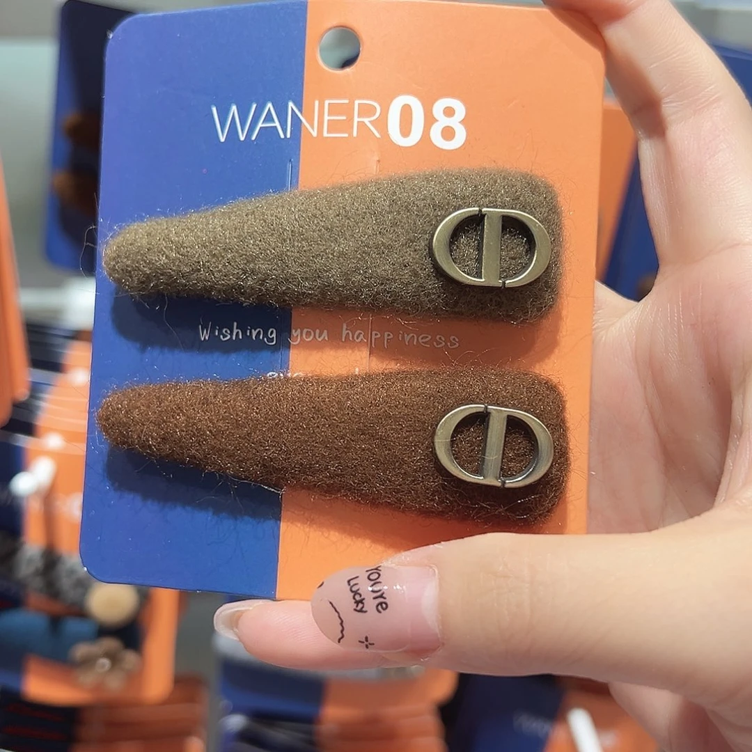 皮质铁合金猪鼻拼色掰掰夹