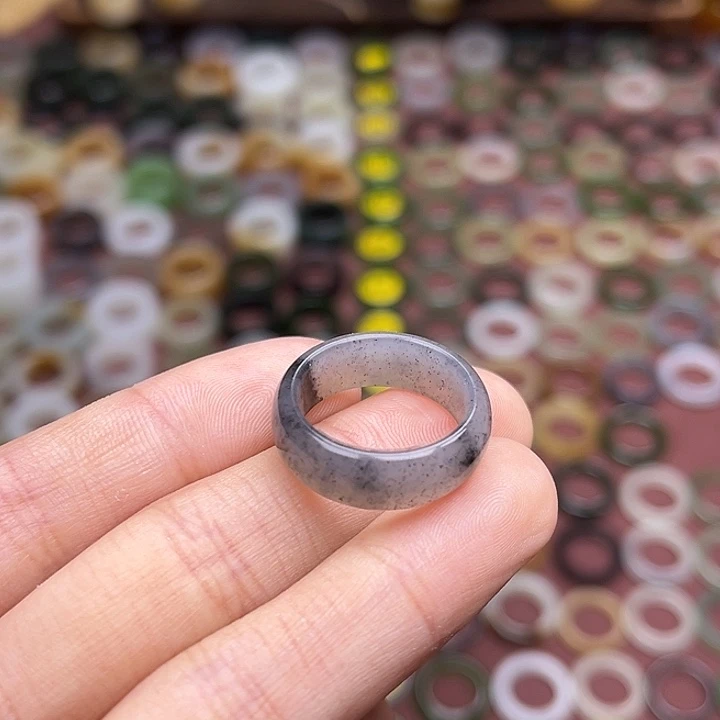 和田玉戒指未镶嵌15码青花