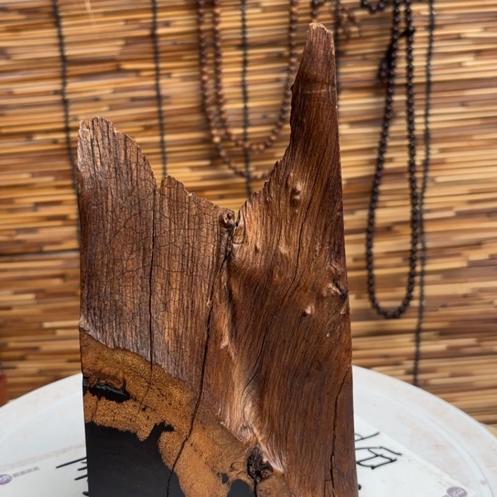 大叶紫檀（黑酸枝木类）