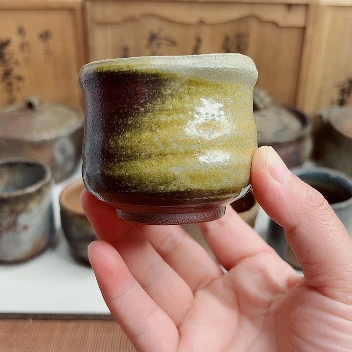 备前烧，主人杯，款自查，