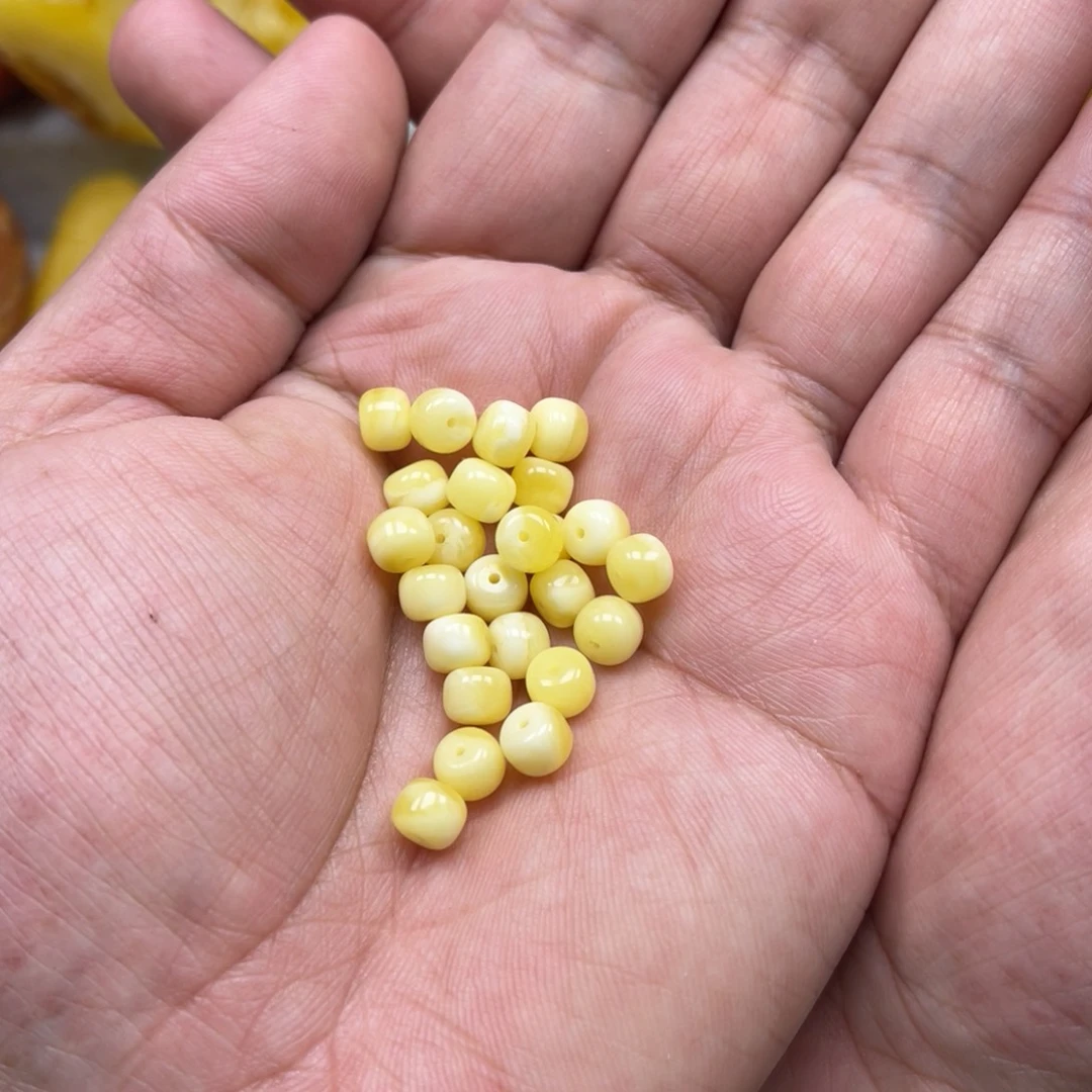 蜜蜡裸石未镶嵌蒋****g老型