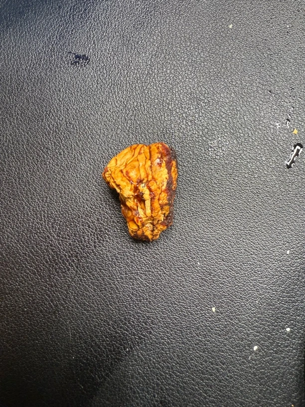 琥珀蜜蜡原石定制