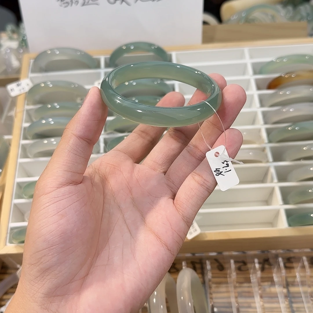 手镯玛瑙/玉髓未镶嵌没有售后圈口59.1