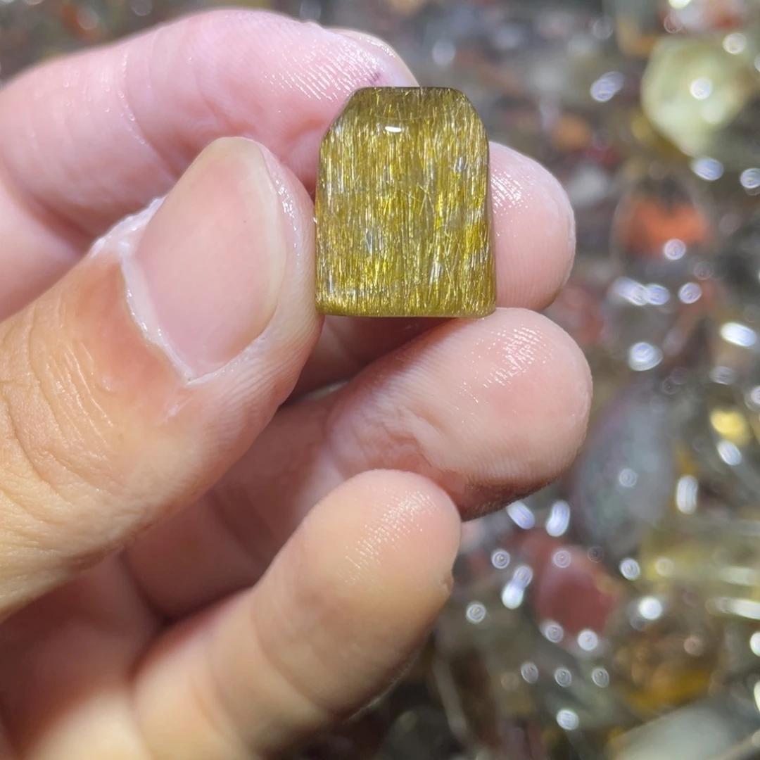 用***5只买单纯的吊坠，没带链子，属的性质。