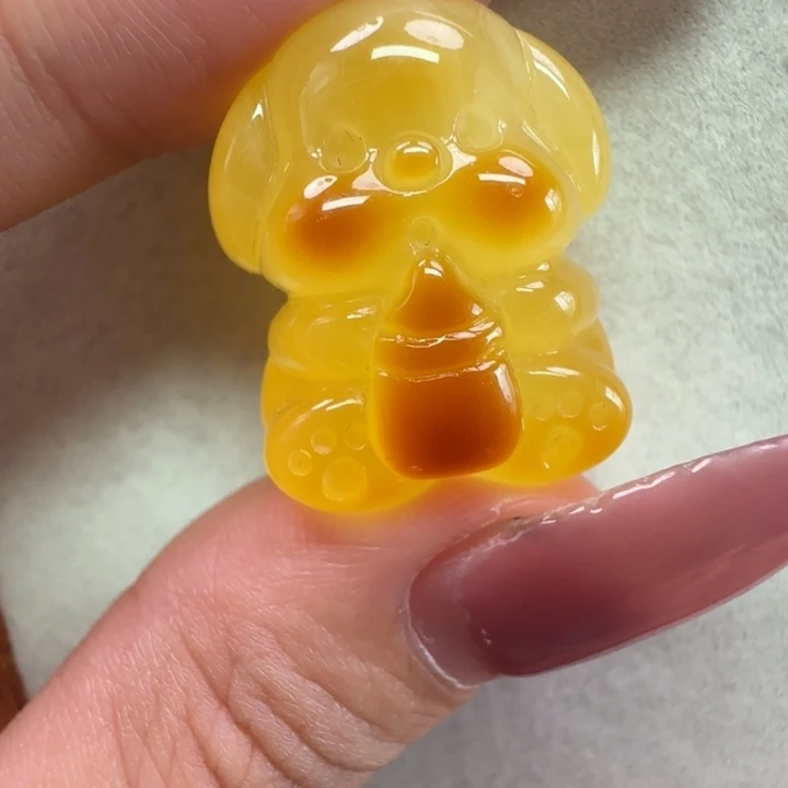 琥珀珠宝奇石未镶嵌林**?