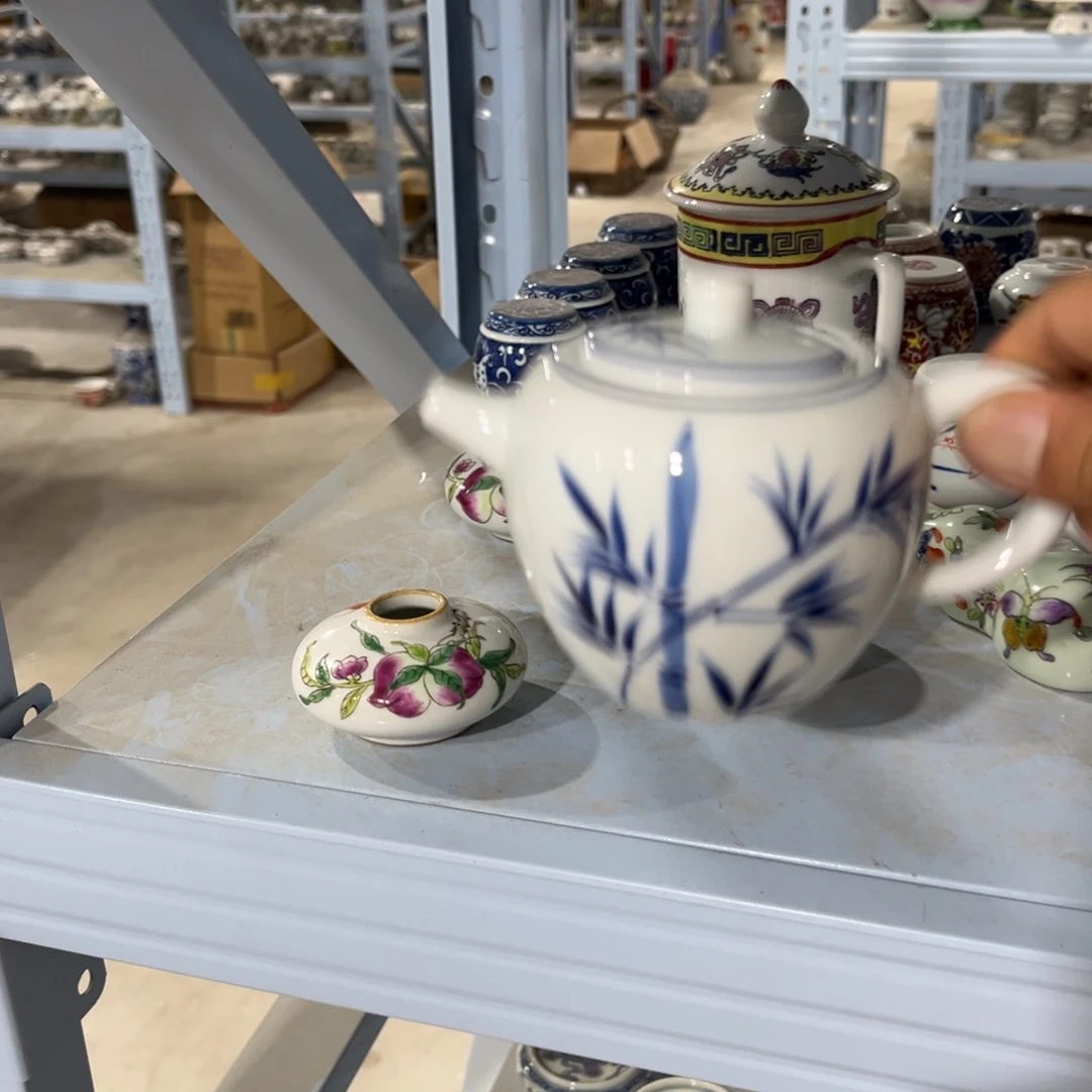 摆件摆件等各种工具进行操作